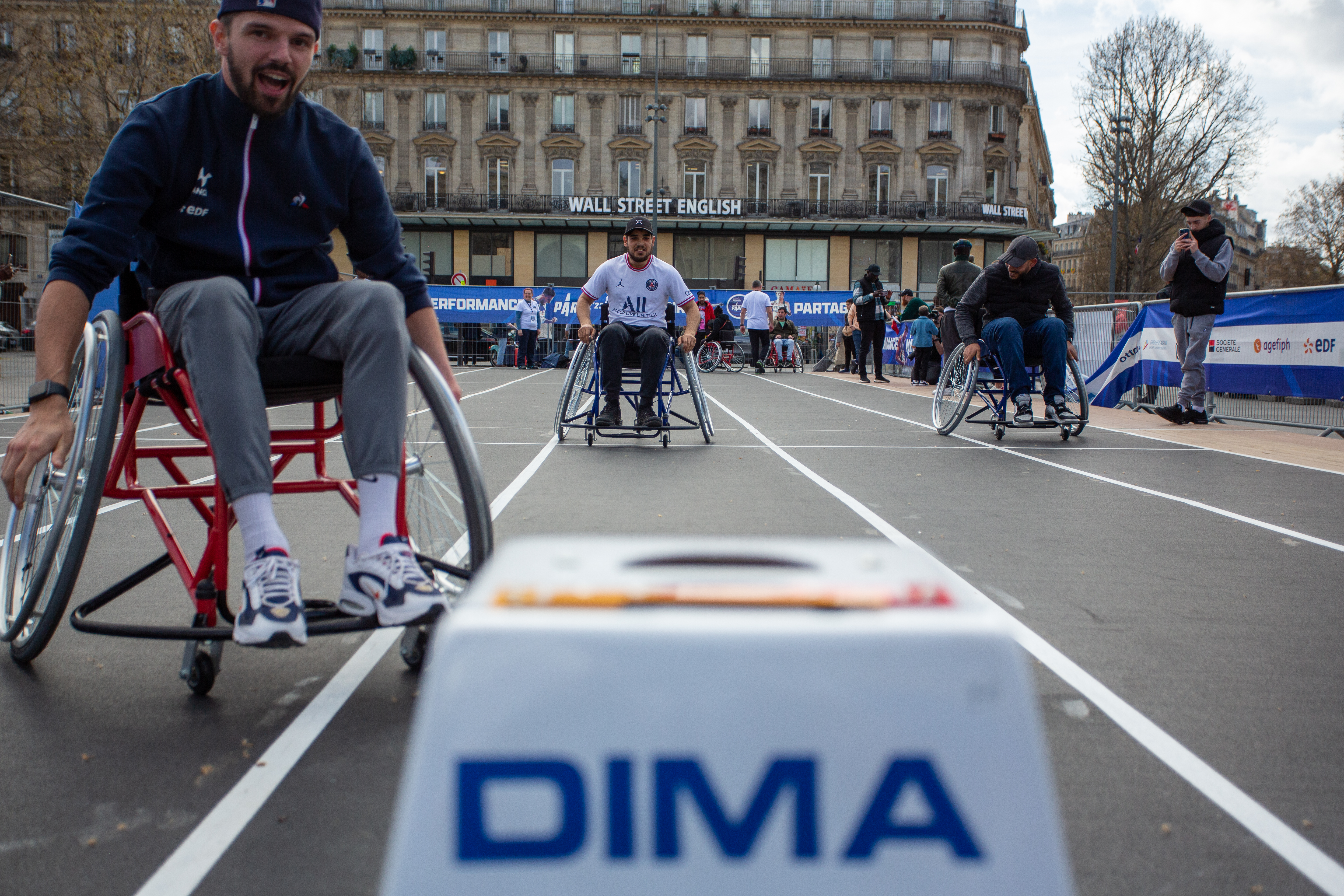 Course Fauteuil Handisport J-100 PARIS